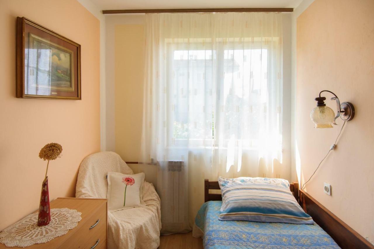 Apartments Nives Porec Exterior photo